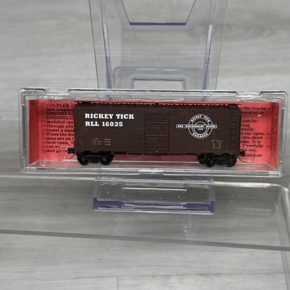 Deluxe Innovations Other - Deluxe Innovations N Scale Train 14001 AAR Spec 40’ BoxCar RICKY TICK Railroad